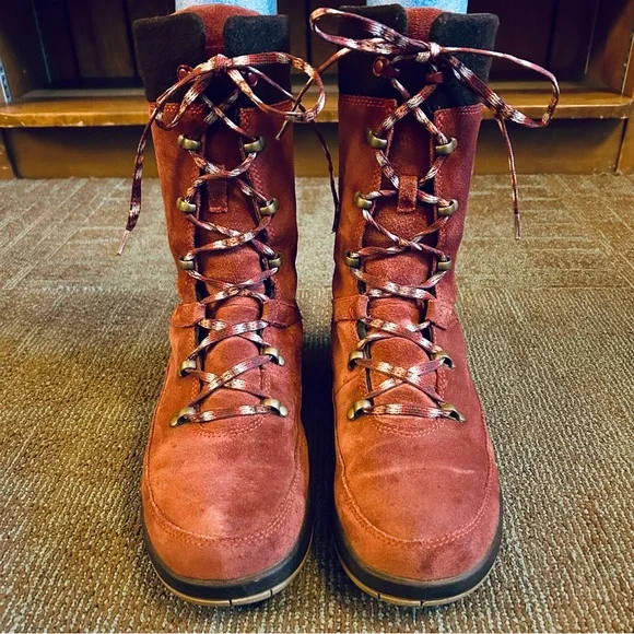 Chaco Brick Red Waterproof Suede Andorra Lace Up Boots, size 8.5 39.5 - Picture 2 of 13